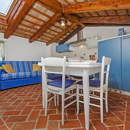 Apartments Casa Rubeus 로비니 외부 사진