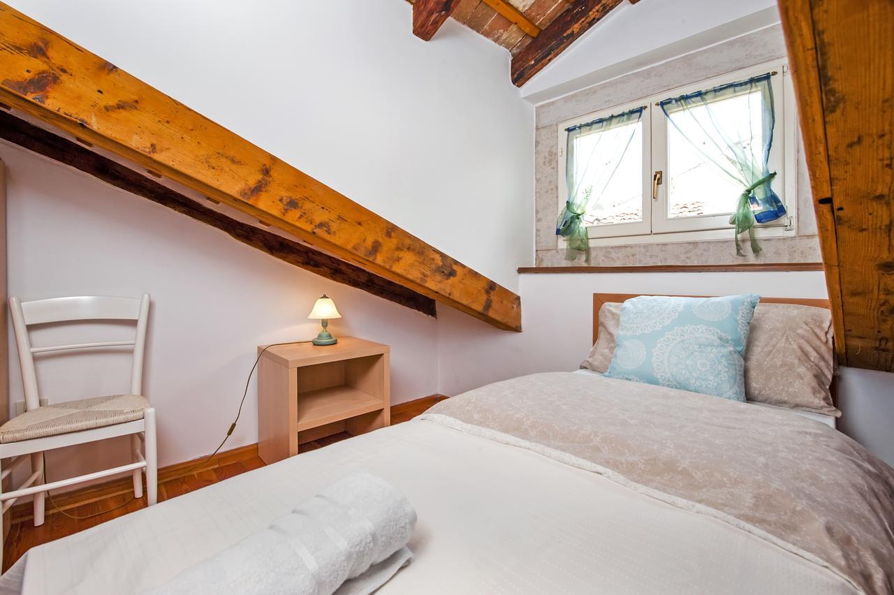 Apartments Casa Rubeus 로비니 외부 사진